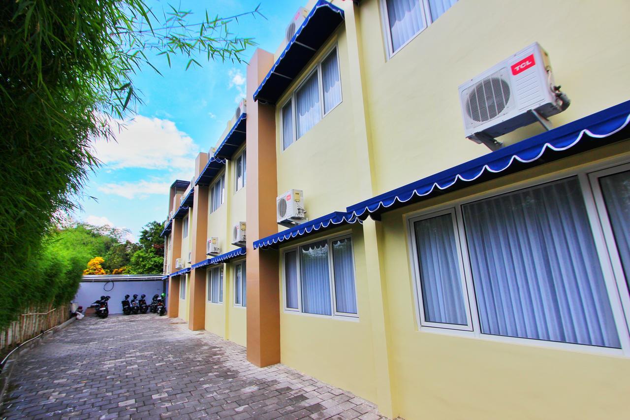 Rivisha Hotel Maguwo Extérieur photo